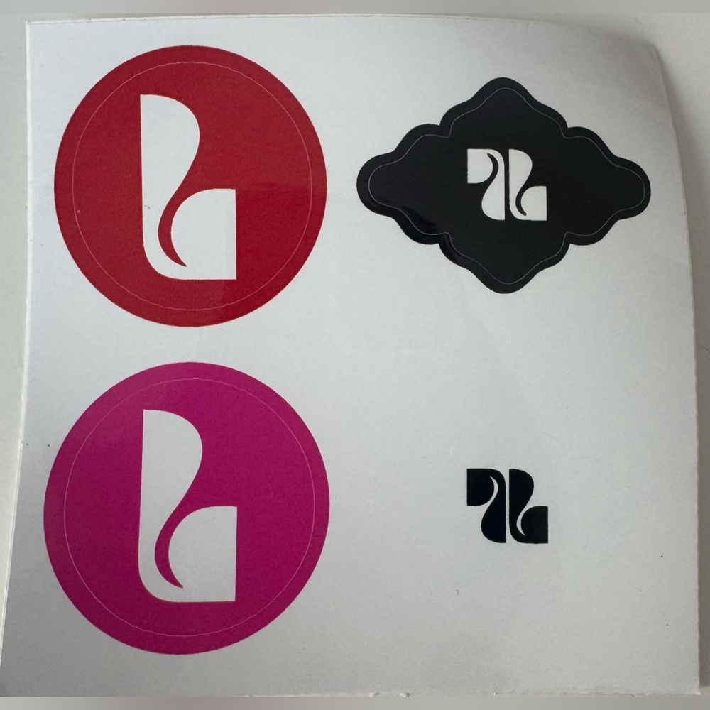 Larroude Sticker Set - Picture 6 of 8